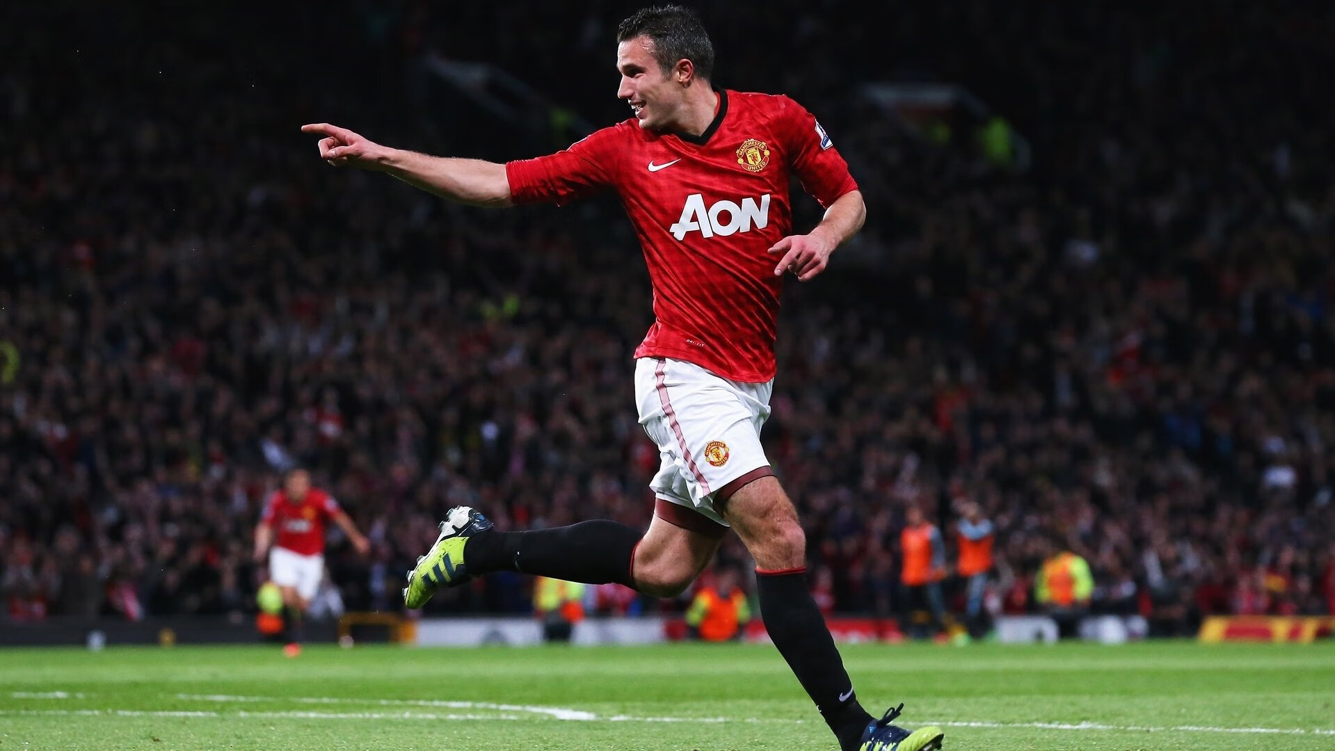 本泽马爆发，亚特兰大鏖战突尼斯，一场足球与文明的千年对话