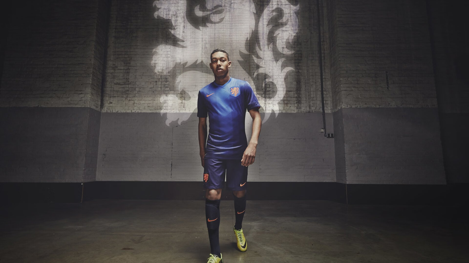 开云官网-加维关键进球定乾坤，厄瓜多尔加时取胜澳大利亚，南美足球的韧性赞歌